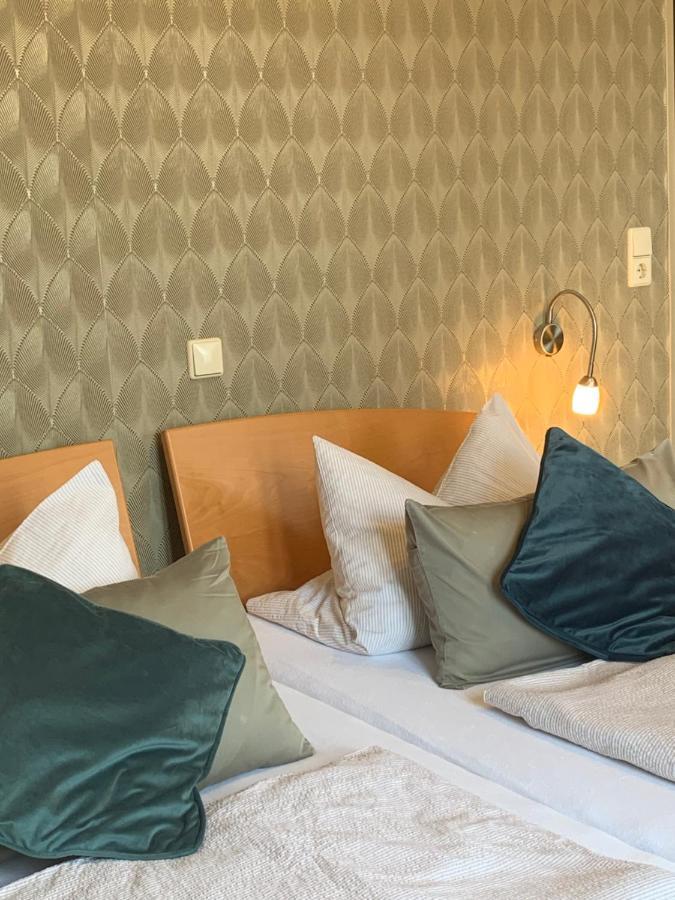 Restaurant Landgasthof Zum Wiesengrund Newel Eksteriør billede
