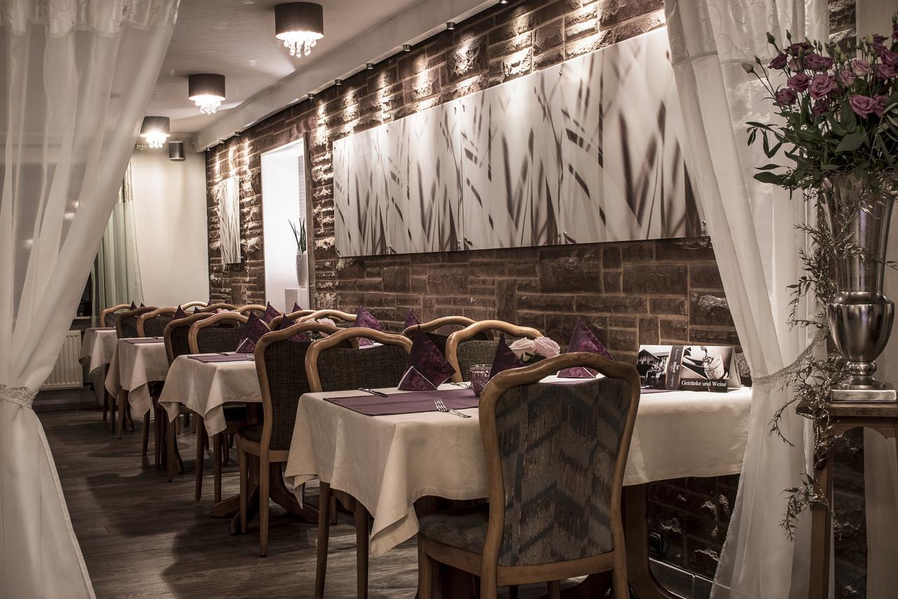 Restaurant Landgasthof Zum Wiesengrund Newel Eksteriør billede