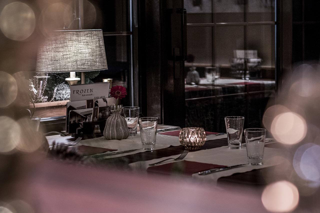 Restaurant Landgasthof Zum Wiesengrund Newel Eksteriør billede