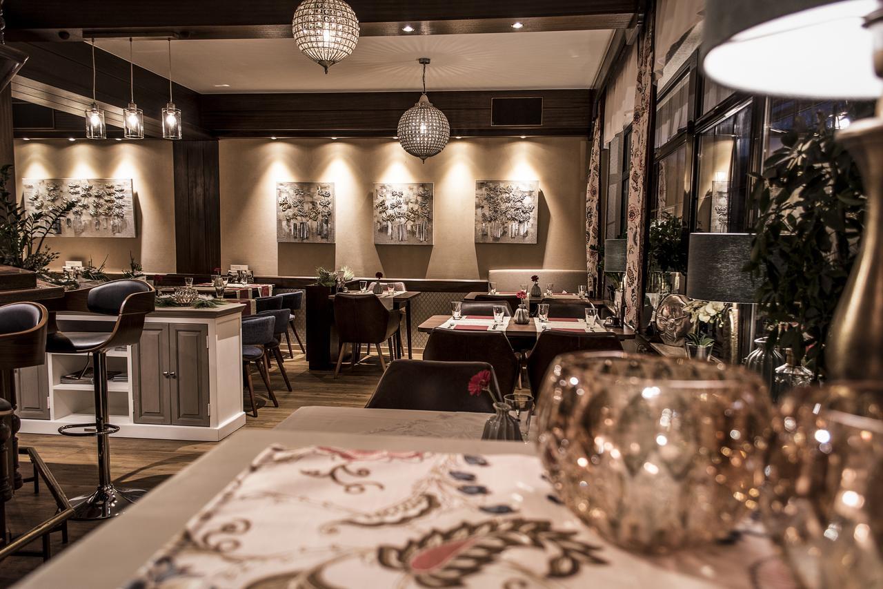 Restaurant Landgasthof Zum Wiesengrund Newel Eksteriør billede