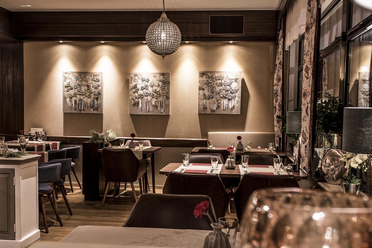 Restaurant Landgasthof Zum Wiesengrund Newel Eksteriør billede
