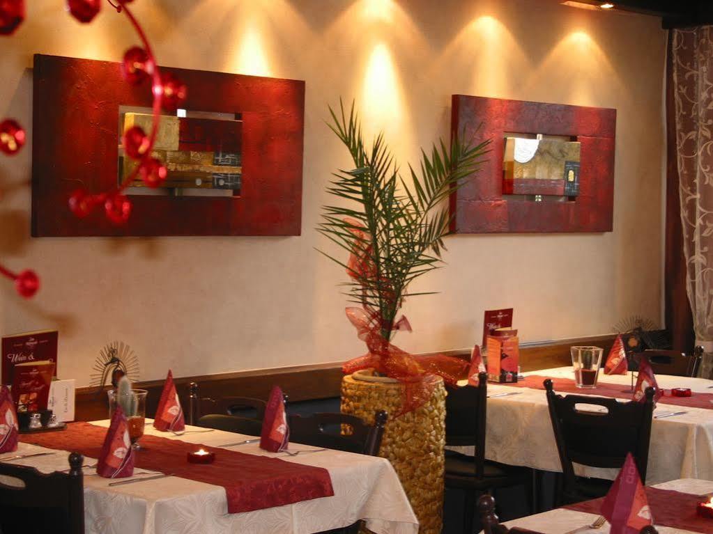 Restaurant Landgasthof Zum Wiesengrund Newel Eksteriør billede